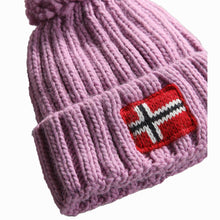 Carica l&#39;immagine nel visualizzatore di Gallery, Napapijri Berretto K Semiury 6 Cappellino da bambino/a con pompon
